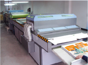 ����̎����UV����Ĥ��